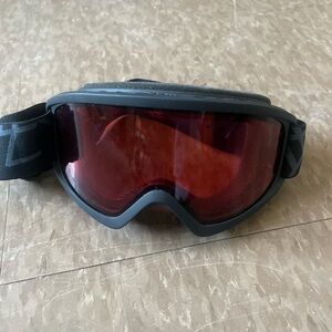Ski Goggles with Red Lens
